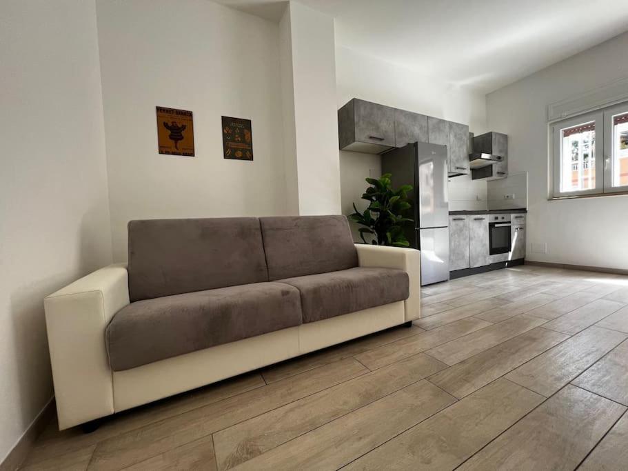 Ferienhaus Cozy House With Garden In Centocelle Metro C *